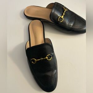 Minorsu Black Mule Flats with Gold Accents Raised Insole Sz 9.5